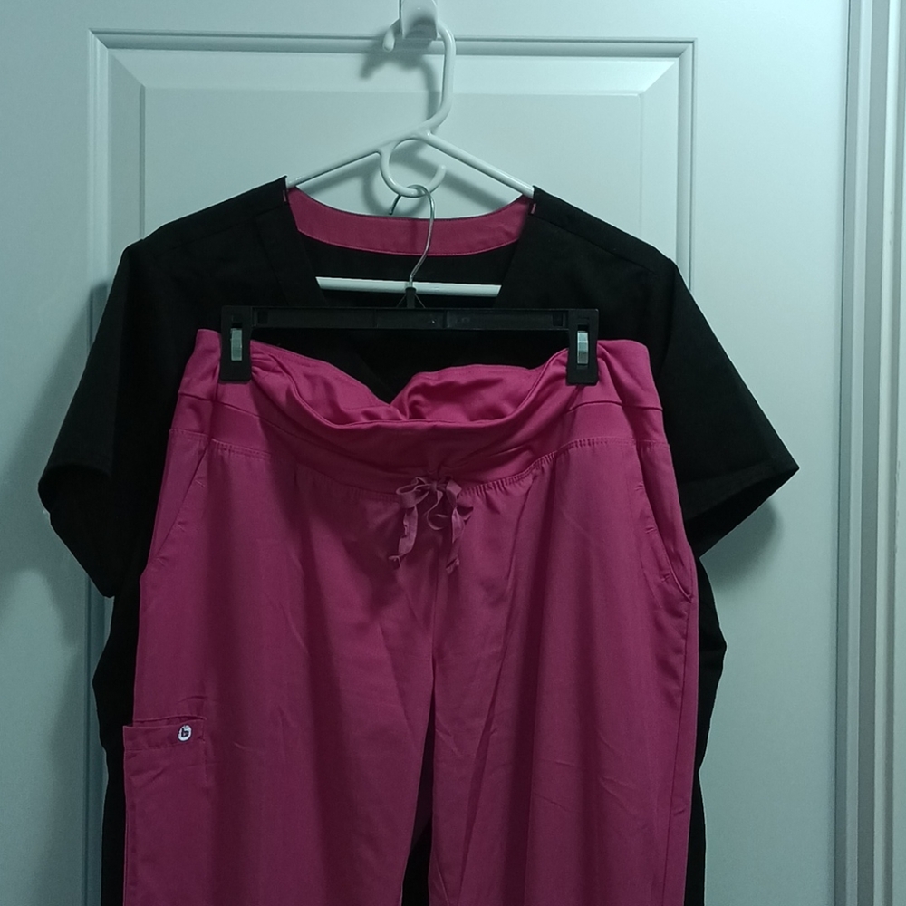 Barco One pink scrubs pants top free